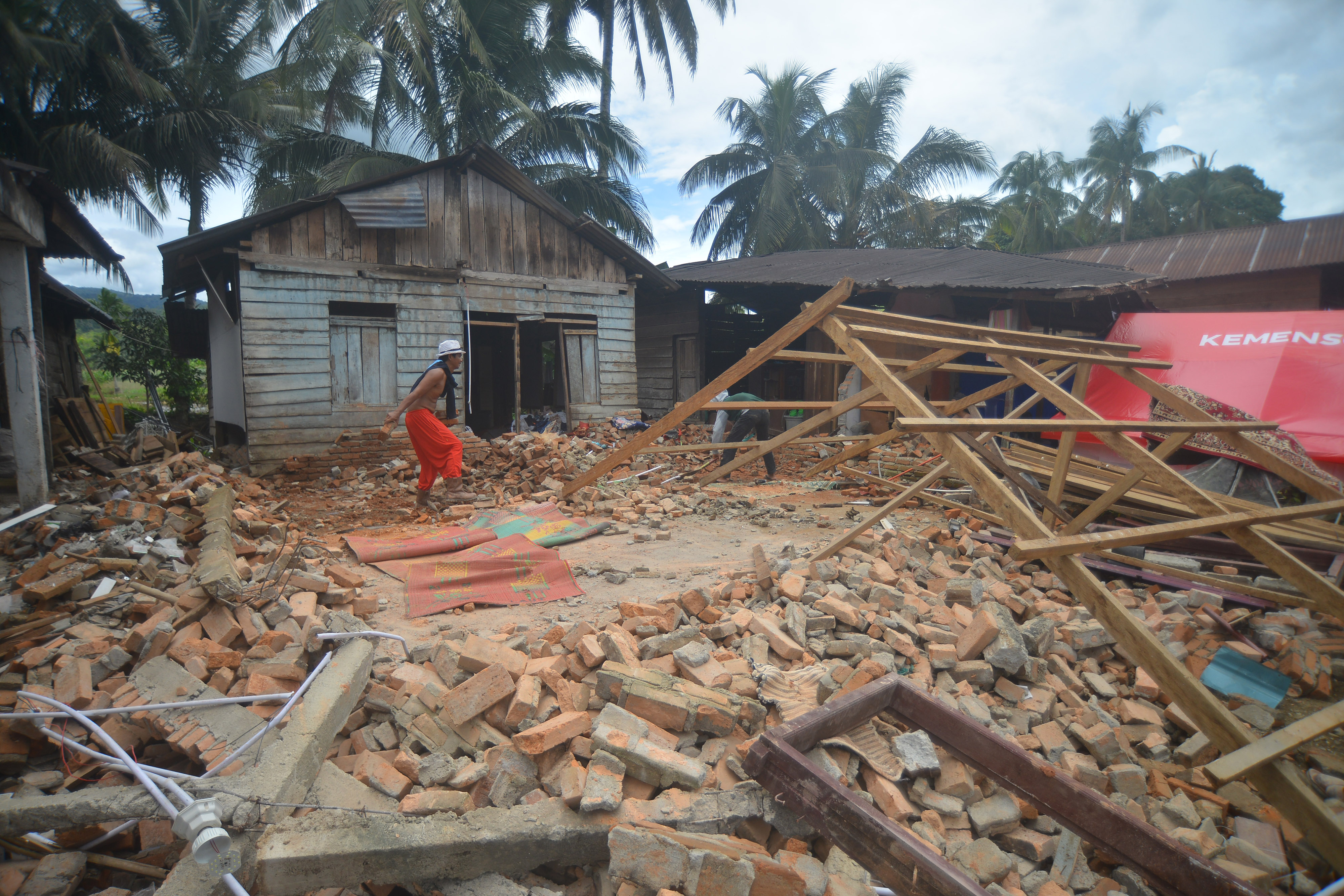 Dampak gempa Pasaman Barat