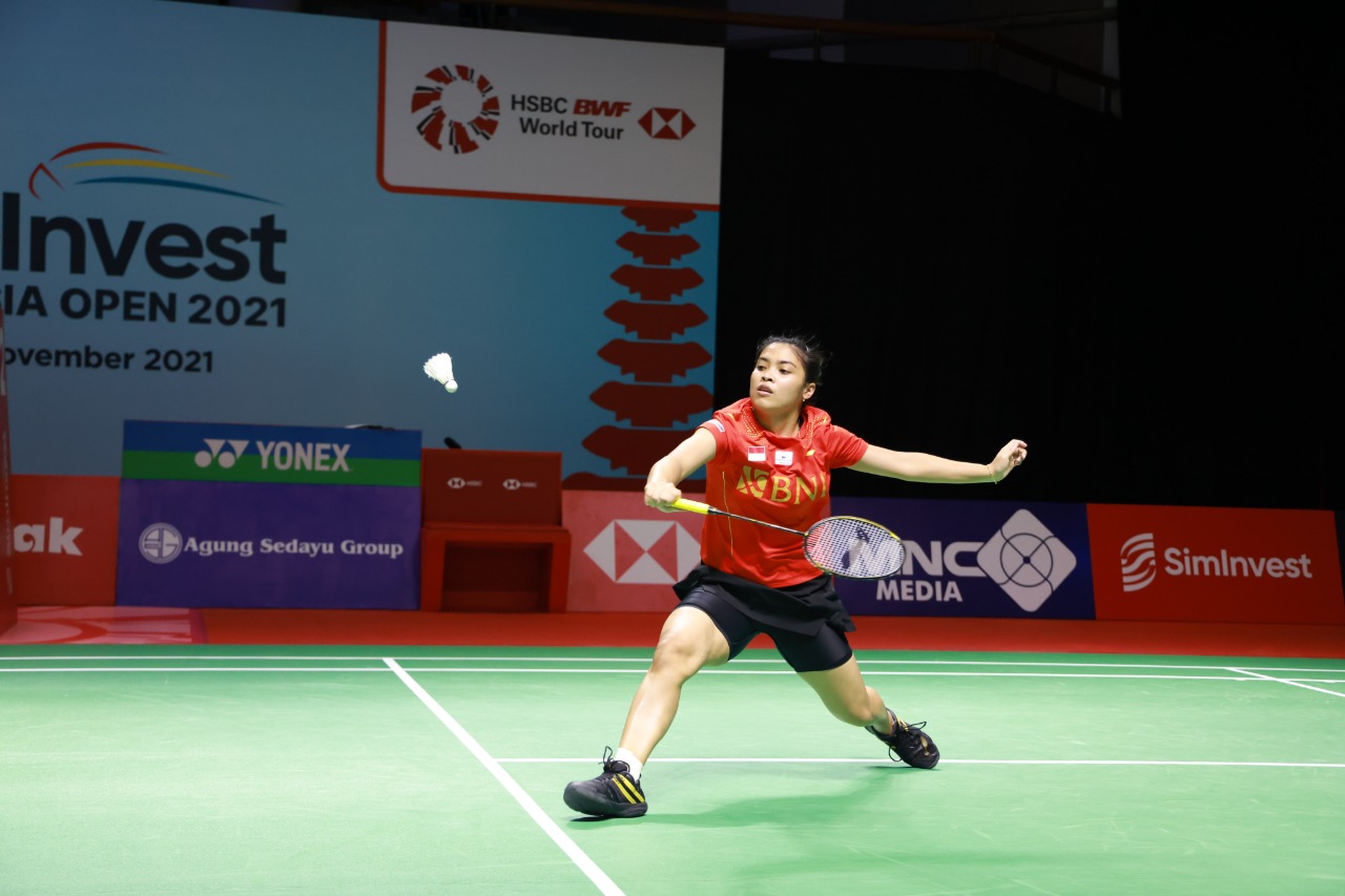 Aksi pebulu tangkis tunggal putri Indonesia Gregoria Mariska Tunjung di lapanga.