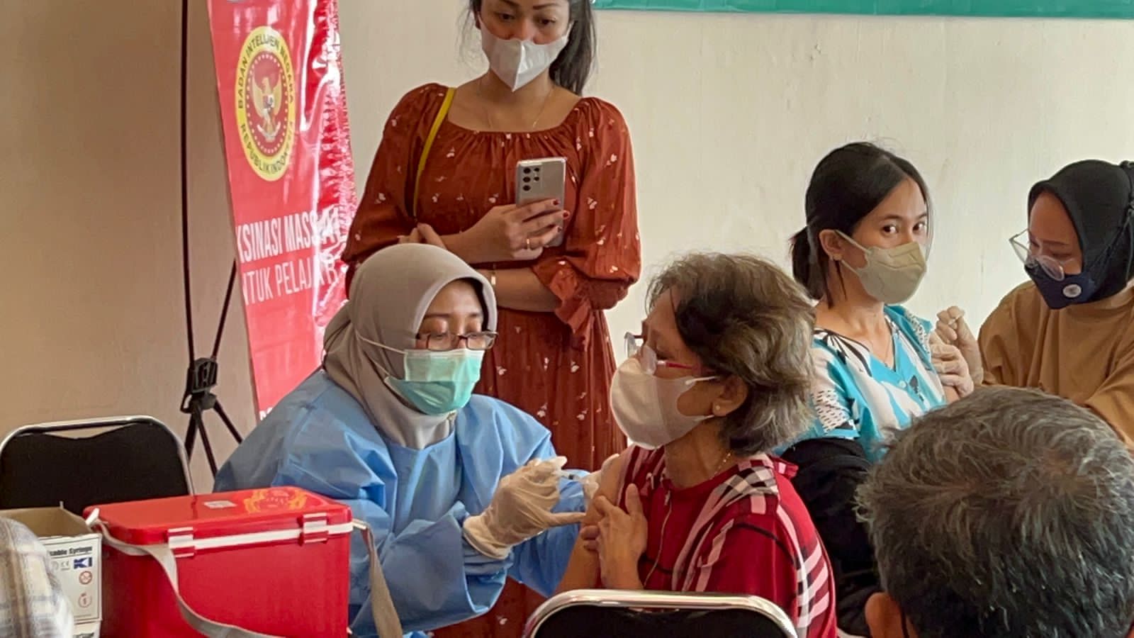 BINDA Banten menggelar vaksinasi covid-19 di enam wilayah