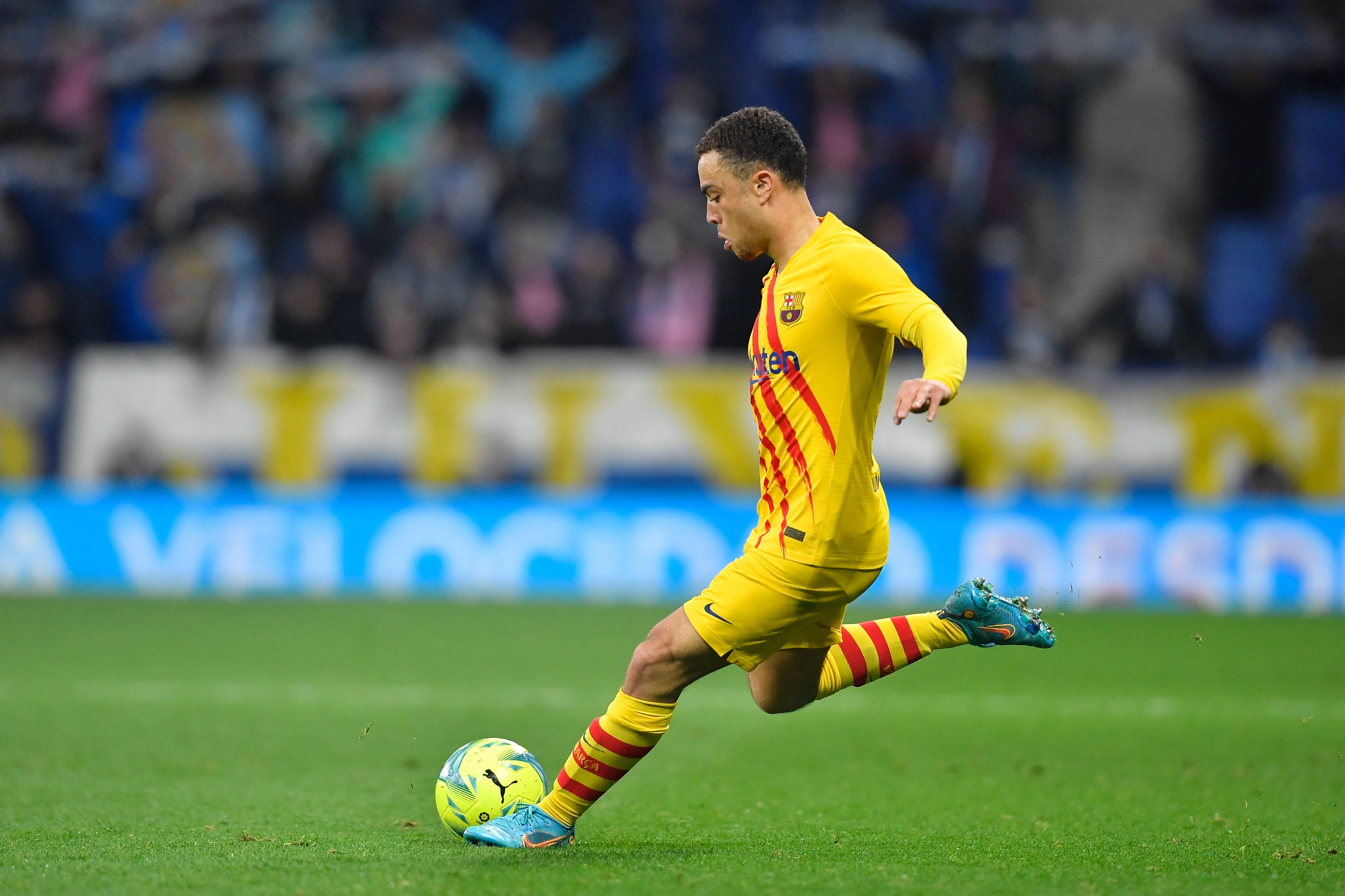 Bek Barcelona Sergino Dest