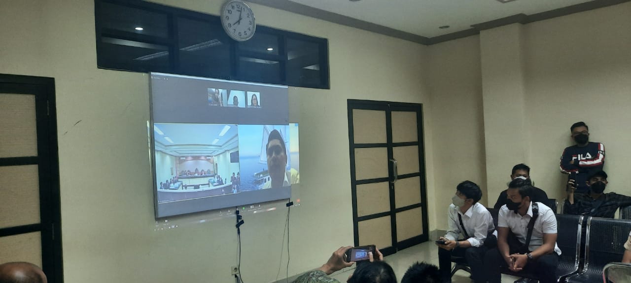 Persidangan mantan Kepala Dinas ESDM Kabupaten Tanah Bumbu Raden Dwidjono Putrohadi Sutopo