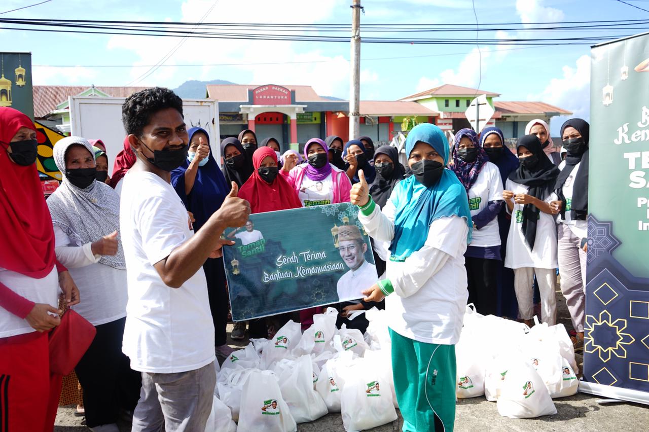Aksi sosial Relawan Teman Sandi di Flores Timur, NTT. 