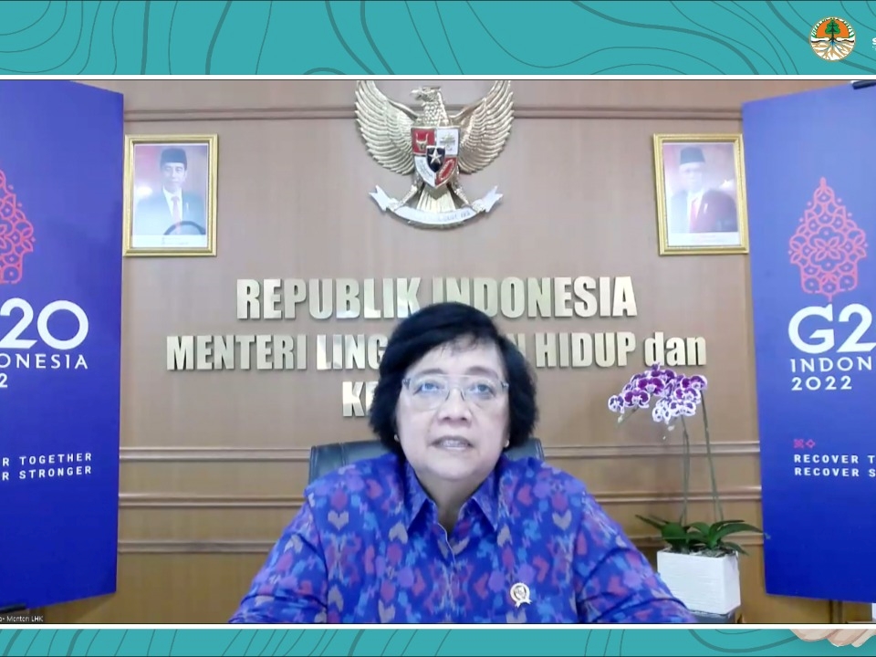 Menteri Lingkungan Hidup dan Kehutanan Siti Nurbaya Bakar.