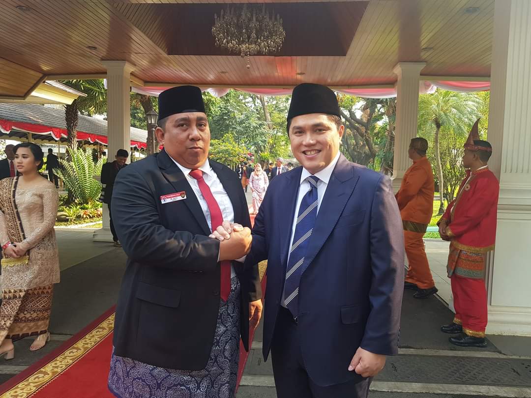 Ketua Umum DPP BKPRMI, Said Aldi Al Idrus (kiri), dan Menteri BUMN Erick Thohir. 