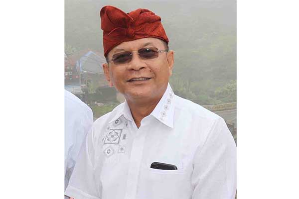 Wakil Bupati Buleleng I Nyoman Sutjidra