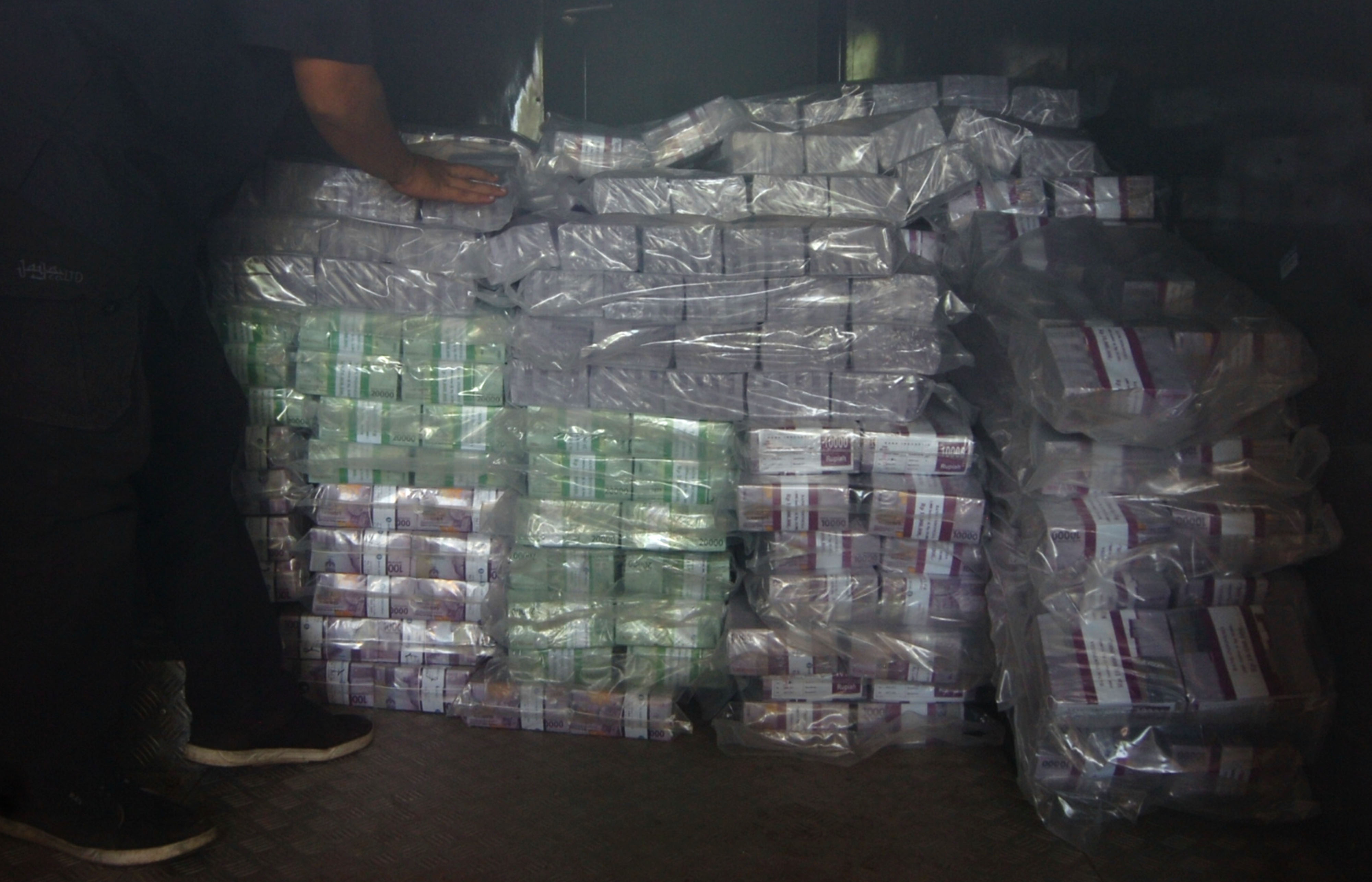 Kantor Perwakilan Bank Indonesia Provinsi Kalimantan Tengah menyiapkan uang baru sebanyak Rp3,3 triliun untuk Idul Fitri 2022