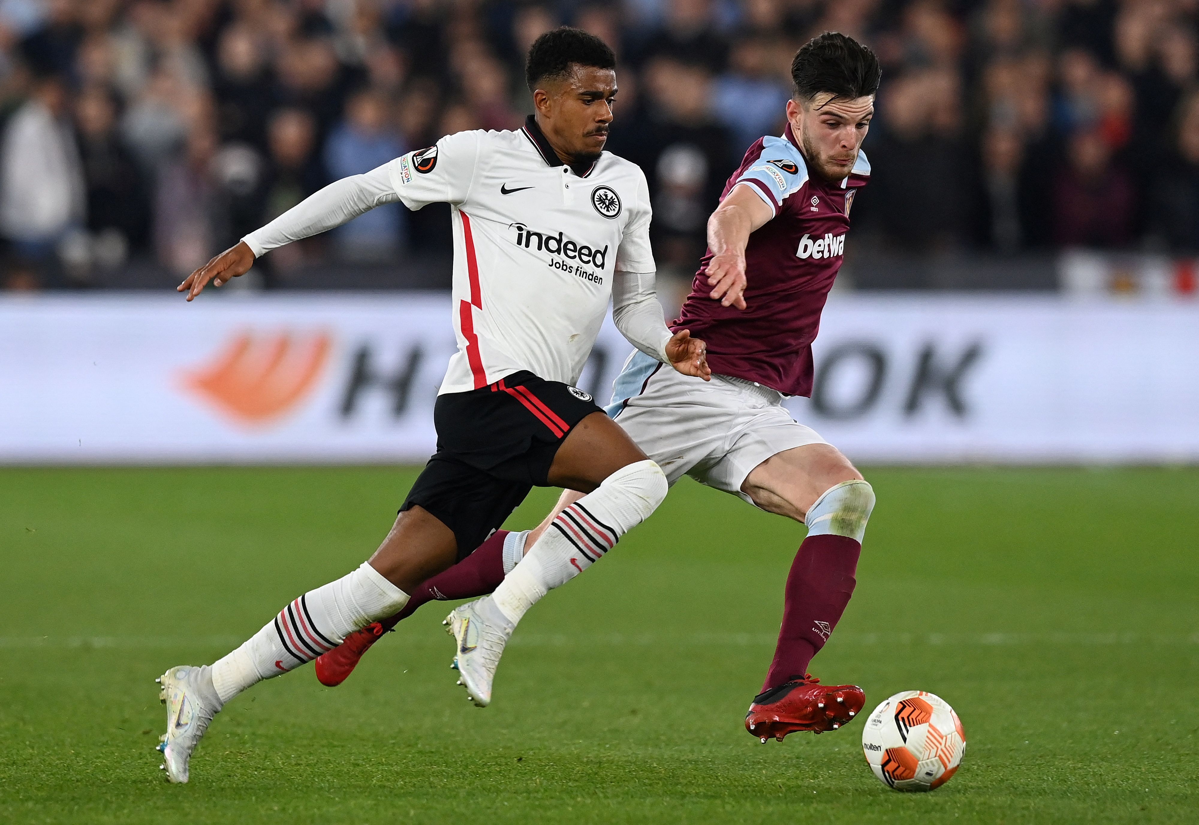 Pertandingan Eintracht Frankfurt melawan West Ham
