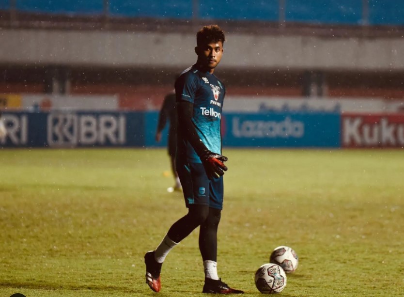 Kiper PersibAqil Savik