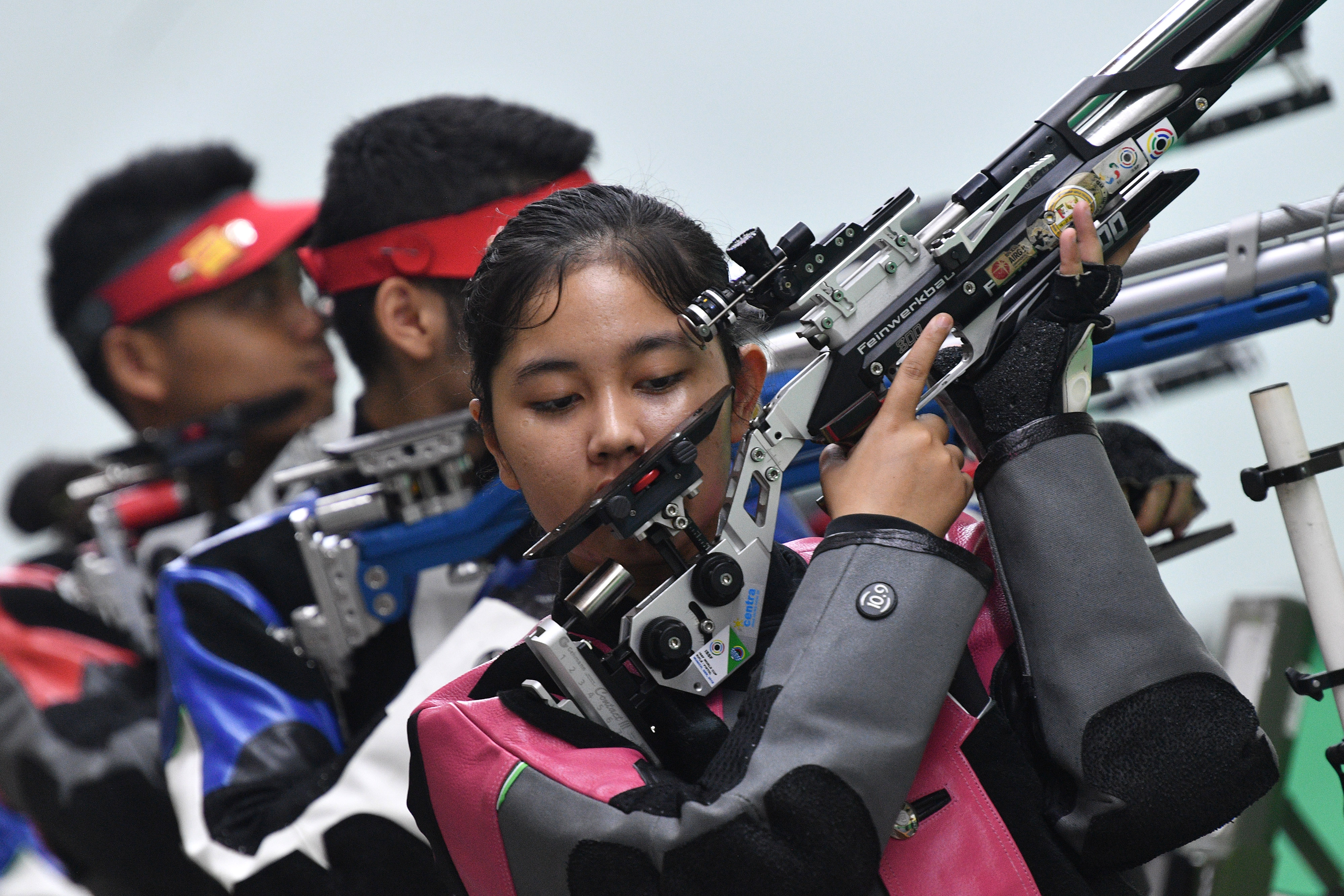 Atlet menembak andalan Indonesia, Vidya Rafika Rahmatan Toyyiba, untuk SEA Games Hanoi 2022 yang juga bertanding di Olimpiade Tokyo 2021. 