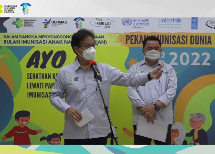 PENAMBAHAN VAKSINASI: Menkes Budi Gunadi Sadikin menyampaikan penjelasan tentang penambahan 3 vaksinasi dasar.