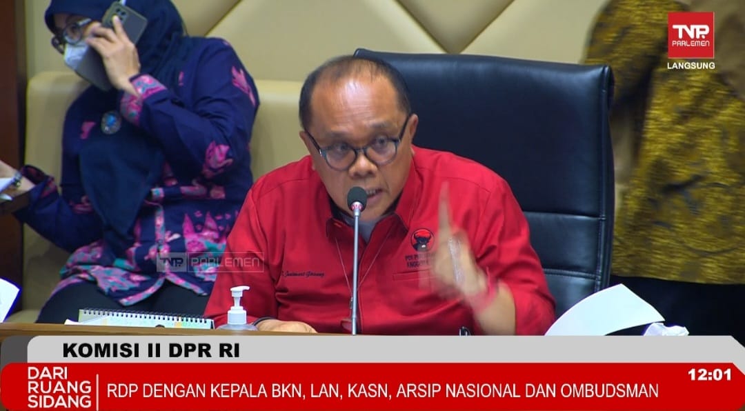 Wakil Ketua Komisi II DPR RI Junimart Girsang 