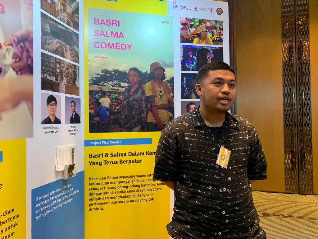 Sutrdara Khozy Rizal di forum pasar film (film market) Akatara 2022.