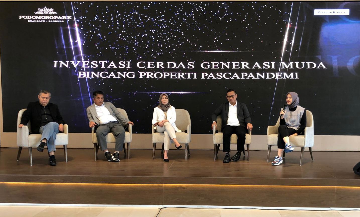  Bincang Properti Pascapandemi bertajuk Investasi Cerdas Generasi Muda secara virtual,