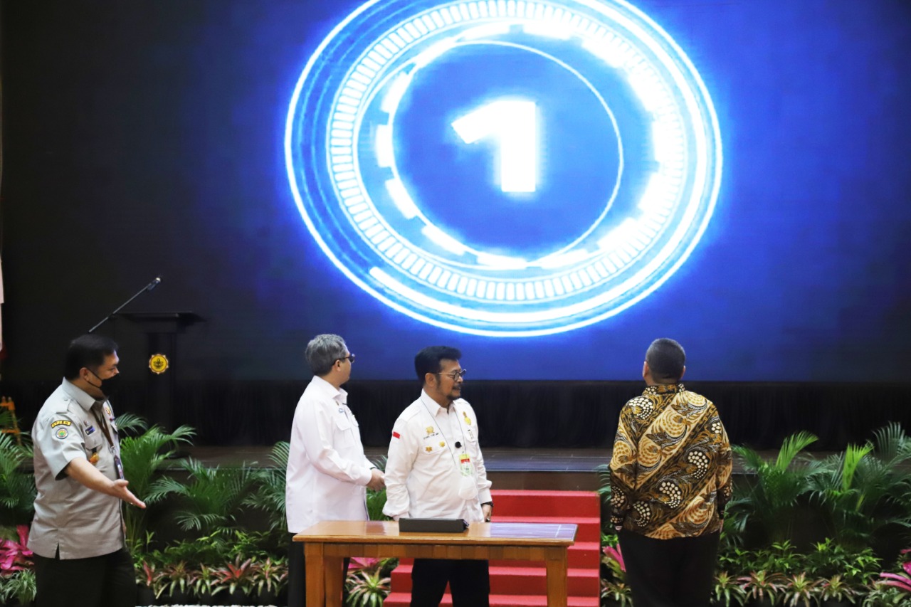 Penandatanganan nota kesepahaman oleh Menteri Pertanian Syahrul Yasin Limpo dan Kepala BPKP Muhammad Yusuf Ateh di Auditorium Uatama.