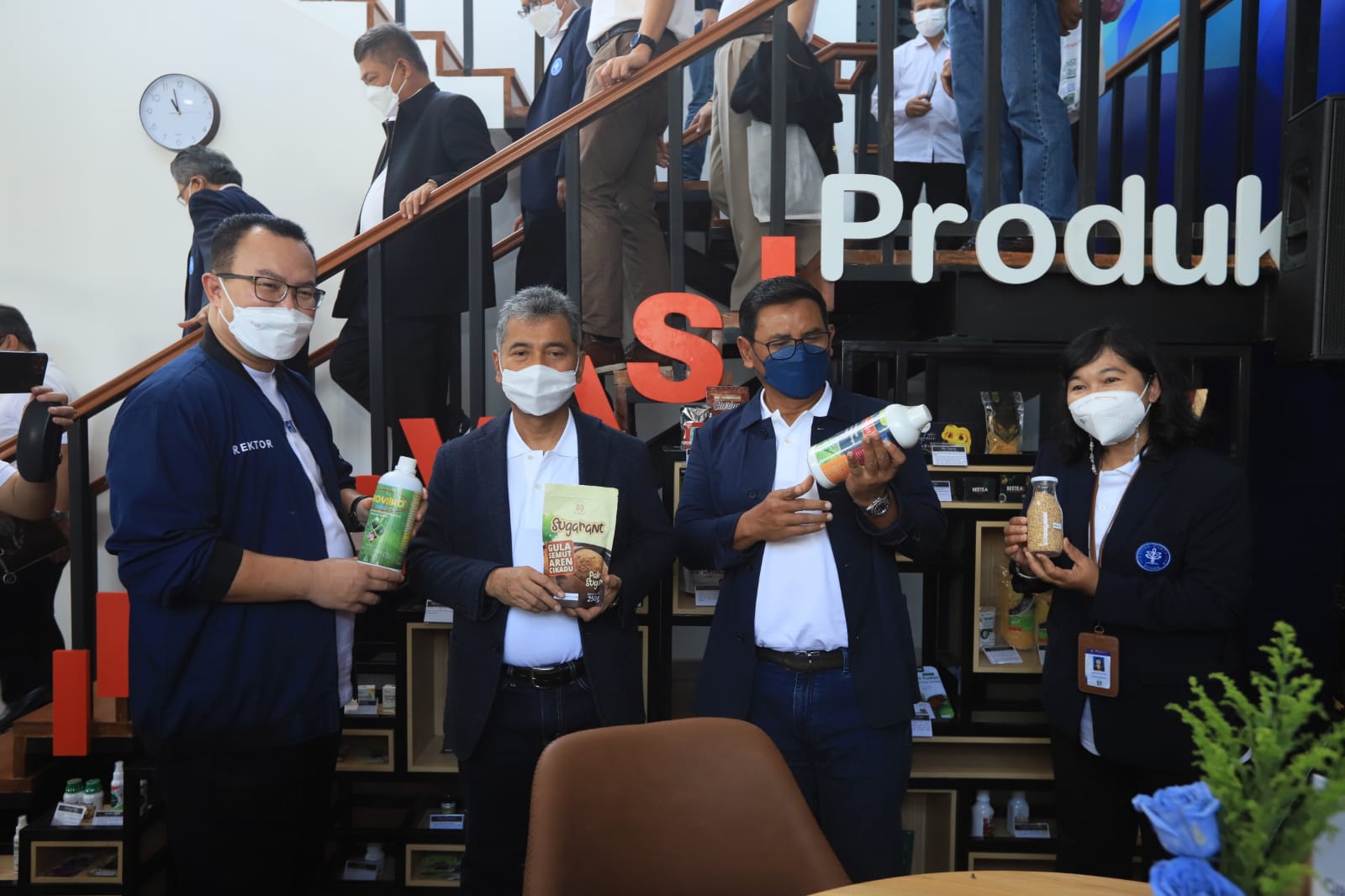 BRI menyediakan jaringan kantor layanan Community Branch Banking Botani BRIWork IPB.