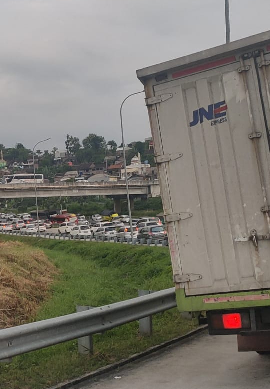 Korlantas Berlakukan One Way KM 47 - KM 414 Pukul 23.00, hingga 08.00 WIB