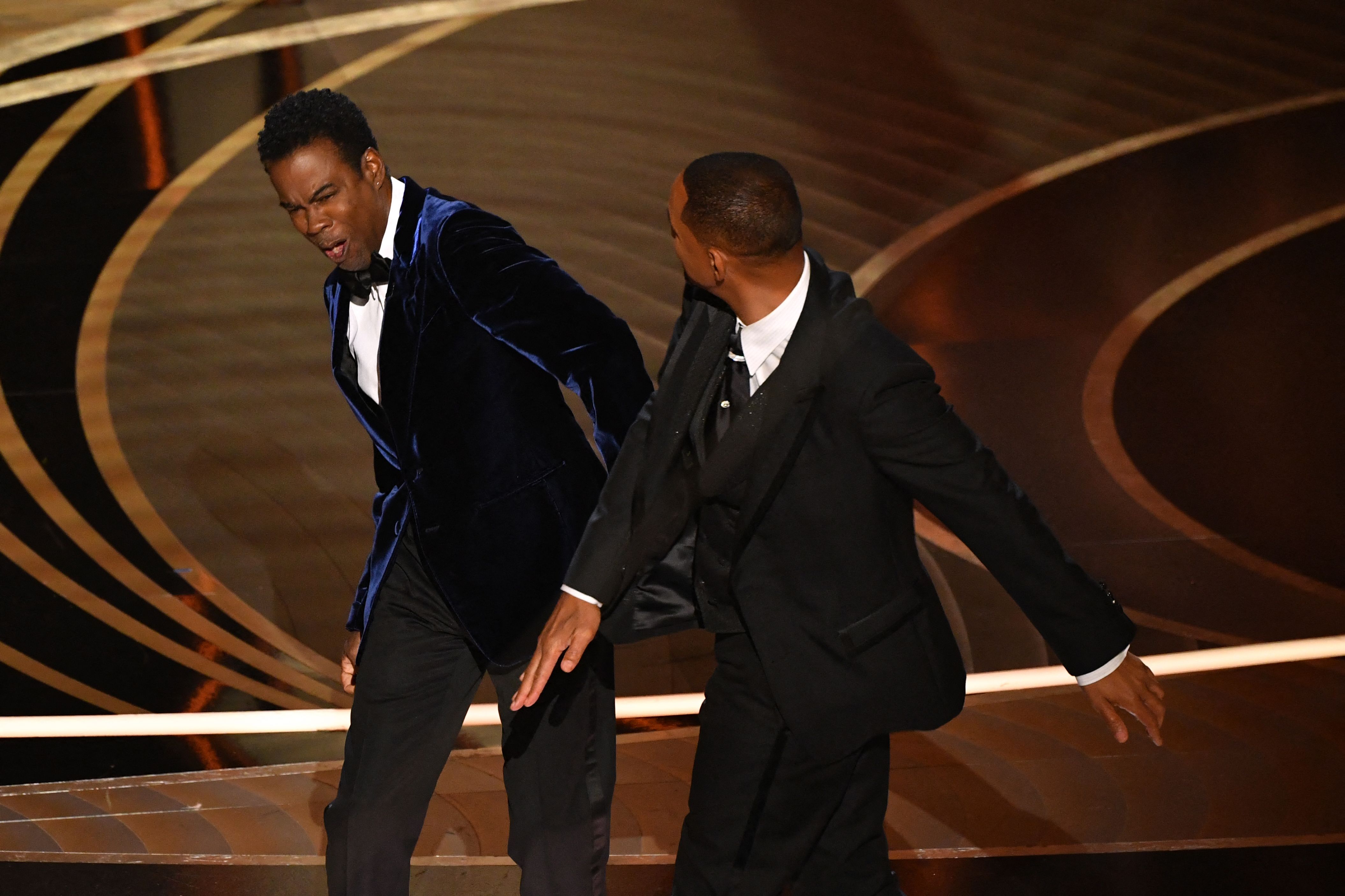 Insiden Will Smith saat menampar Chris Rock di panggung Oscars.