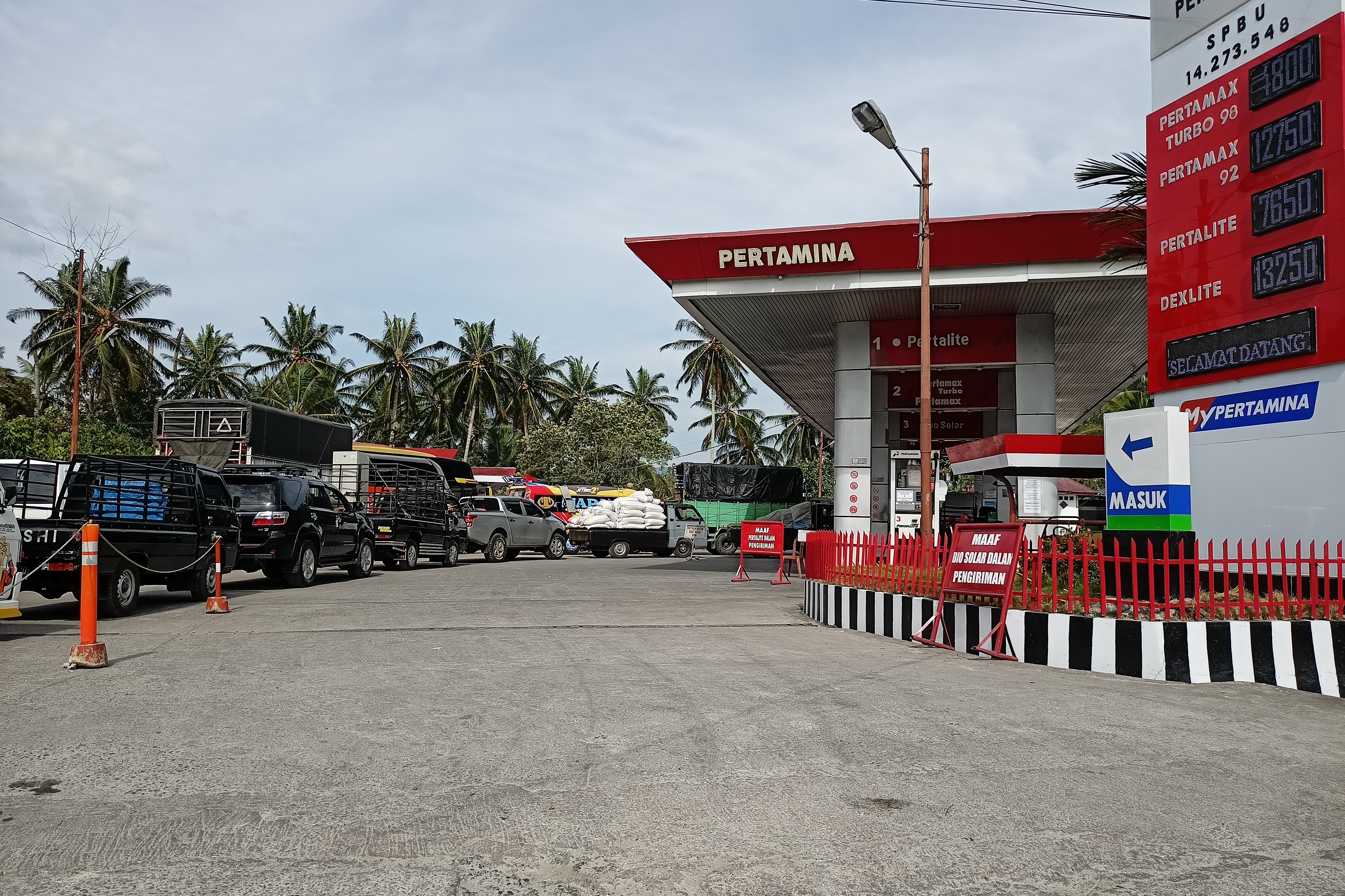 Warga Sumatra Barat Sulit Peroleh Pertalite di SPBU