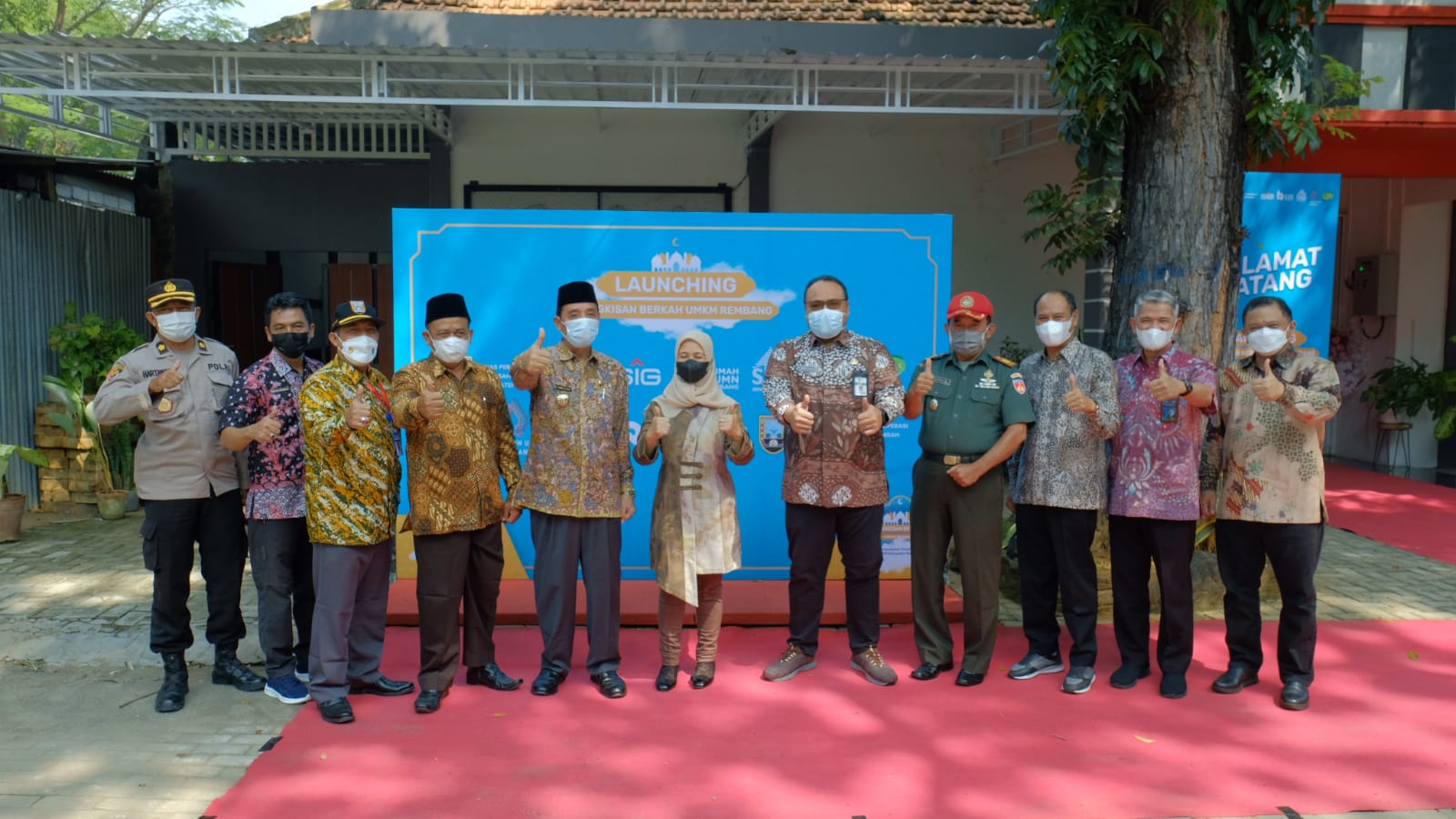 Semen Gresik, Pemkab Rembang dan para pelaku UMKM meluncurkan program Bingkisan Berkah 