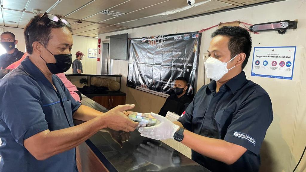 BI membuka penukaran uang di Kapal Sebuku