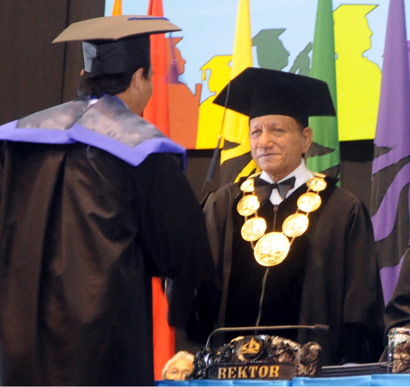 Profesor Thoby Mutis, eks Rektor Universitas Trisakti