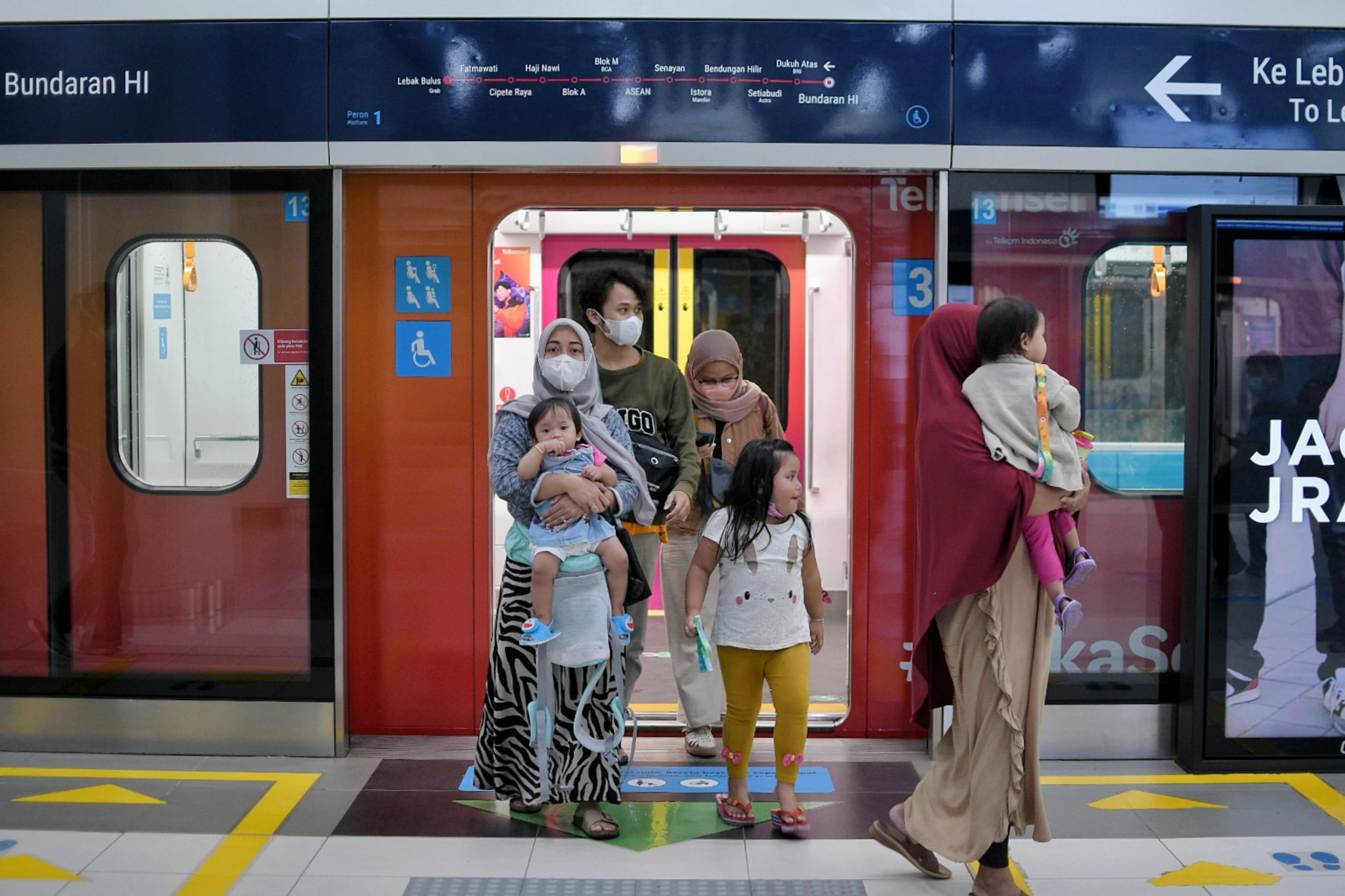 PPKM Level 2, Ini Perubahan Jadwal Operasional MRT