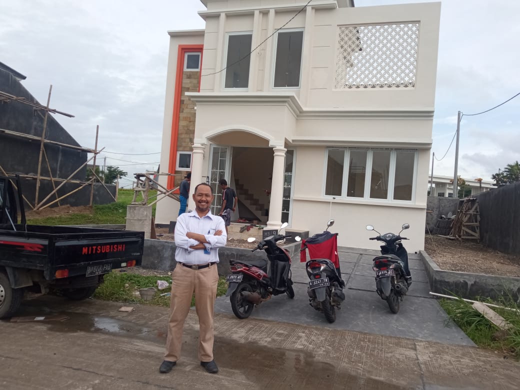 Manager Real Estate Divisin PT KSP Sugeng Rahardjo