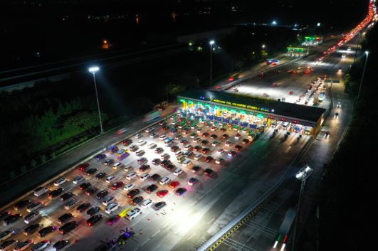 Pemberlakuan Contraflow di Tol Jakarta-Cikampek