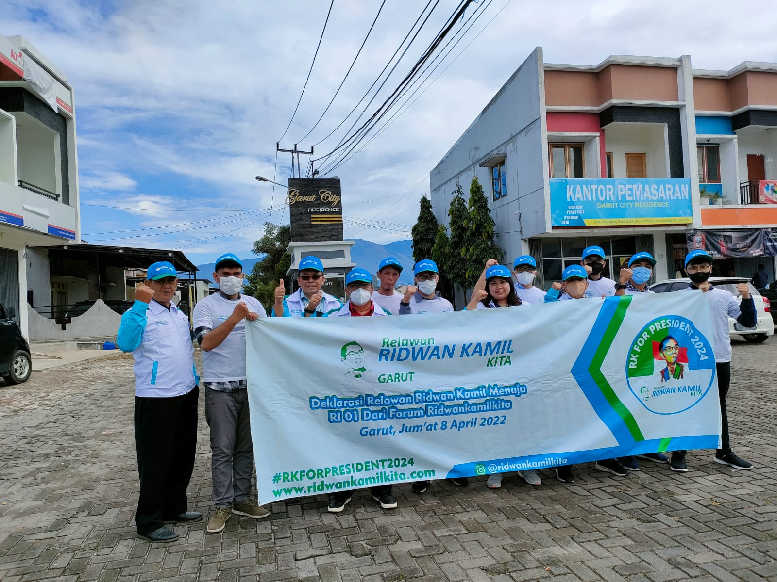 Sejumlah warga Garut mendeklarasikan dukungan untuk Ridwan Kamil maju Pilpres 2024