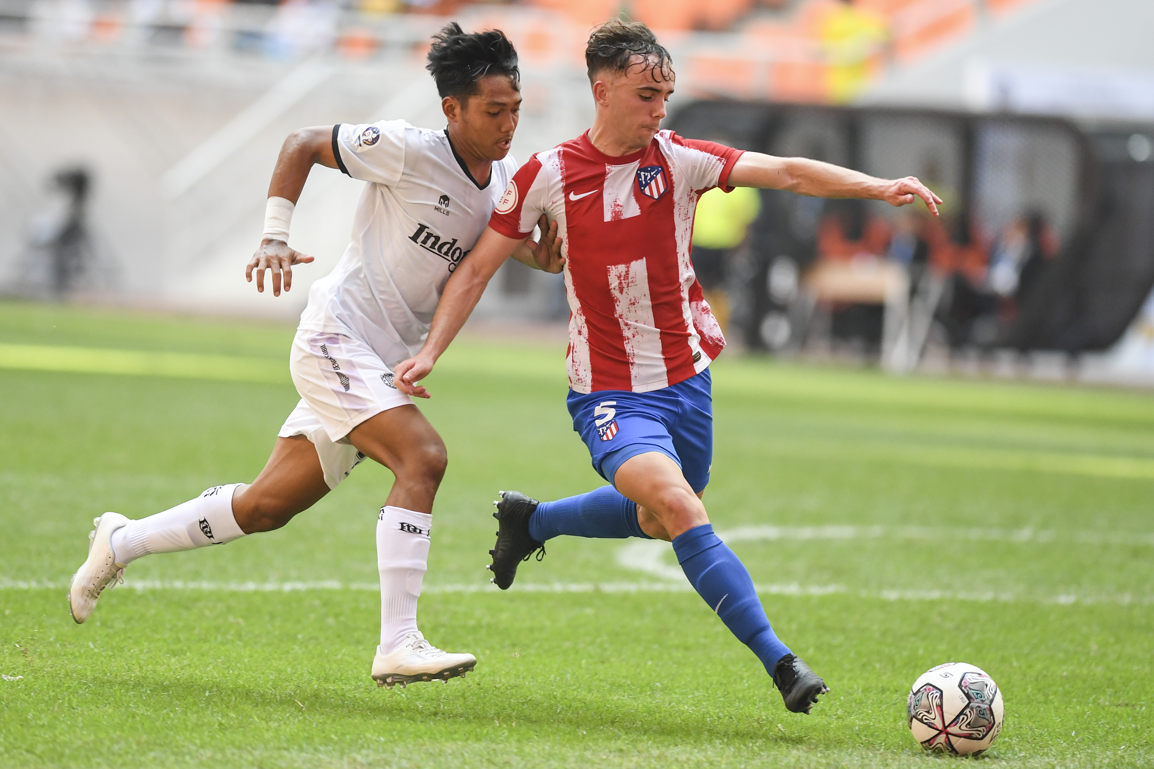 Laga Bali United U-18 vs Atletico Madrid U-19 di Jakarta International Stadium, Jakarta