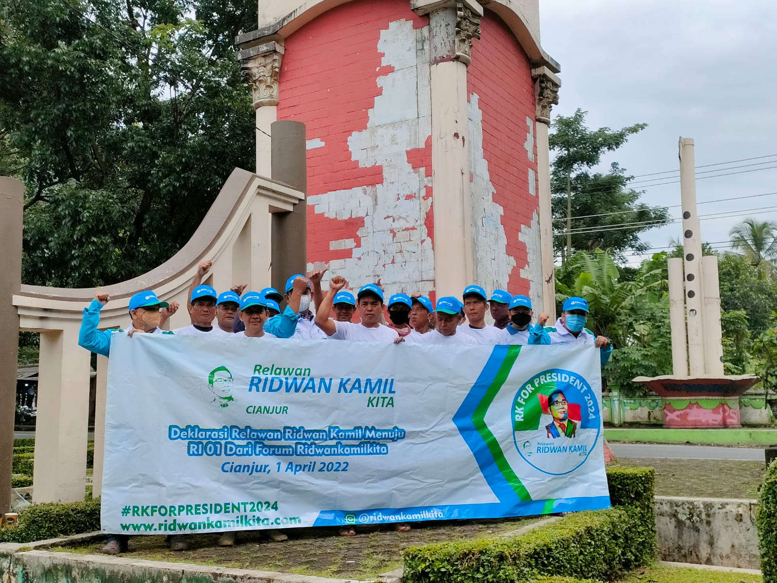 Sejumlah warga Cianjur berkomitmen bergerak dan mendukung Ridwan Kamil