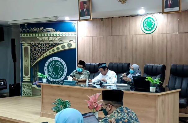 Tim Pemantau Tayangan Televisi Majelis Ulama Indonesia (MUI) saat konferensi pers soal evaluasi tayangan Ramadhan, Senin (18/4/2022). 