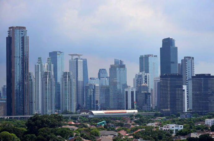 Ilustrasi - Deretan gedung perkantoran di kawasan Ibu Kota Negara.