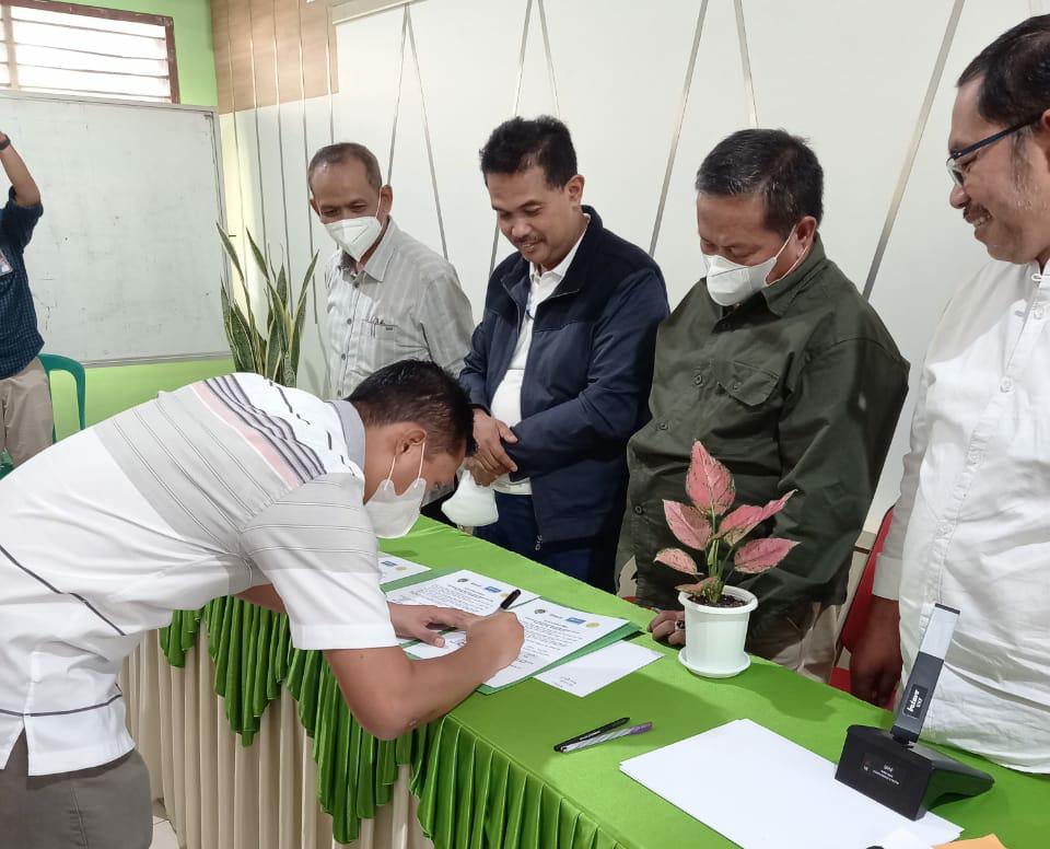 Tim Kementan dan Dinas  Pertanian dan Perikanan Kabupaten Madiun kerja sama serap bagah petani. 