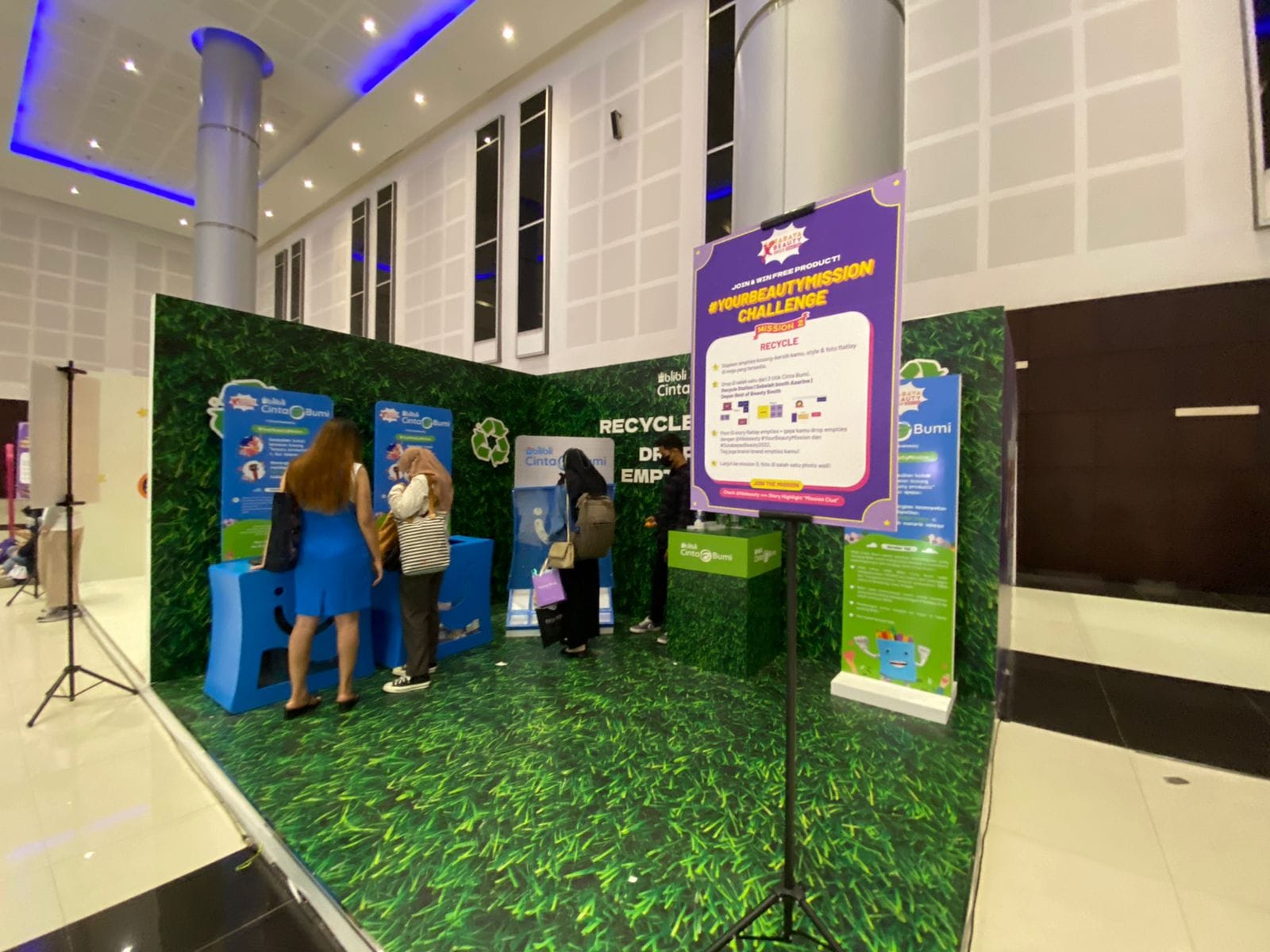 Stand Blibli di Surabaya x Beauty