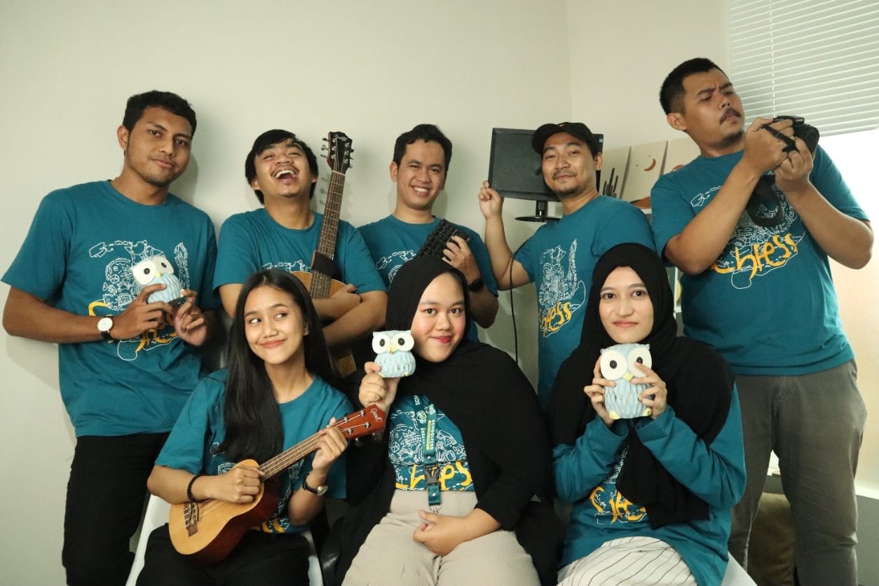 Anak muda di balik Schoolfess, Menfess Twitter yang bertransformasi menjadi teknologi solutif bagi pendidikan di Indonesia.