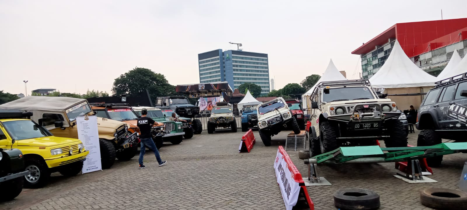 IIMS Hybrid 2022 Hari Ketiga: Parade IOF, Cooking Venture, hingga Ajang Balap Mahasiswa