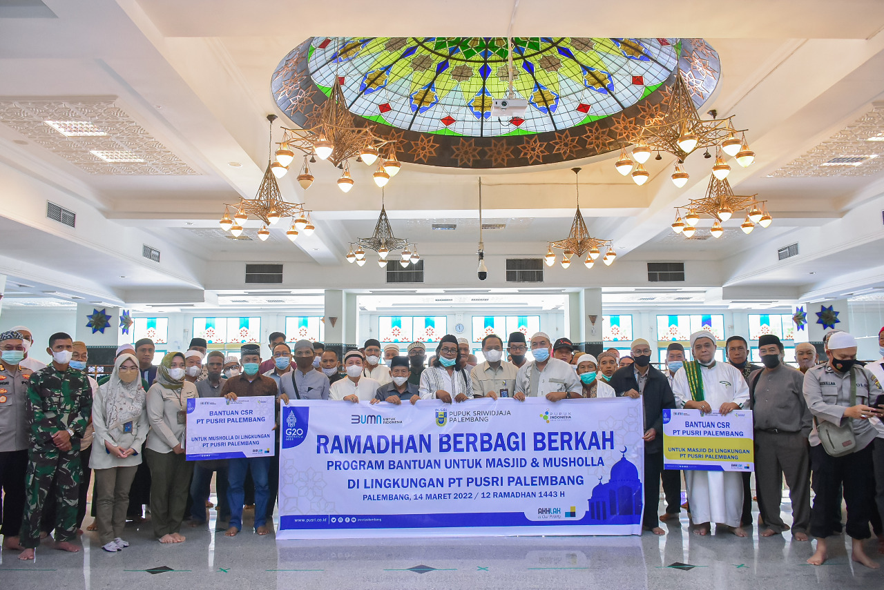 Kegiatan PT Pusri selama bulan suci Ramadhan di Palembang.
