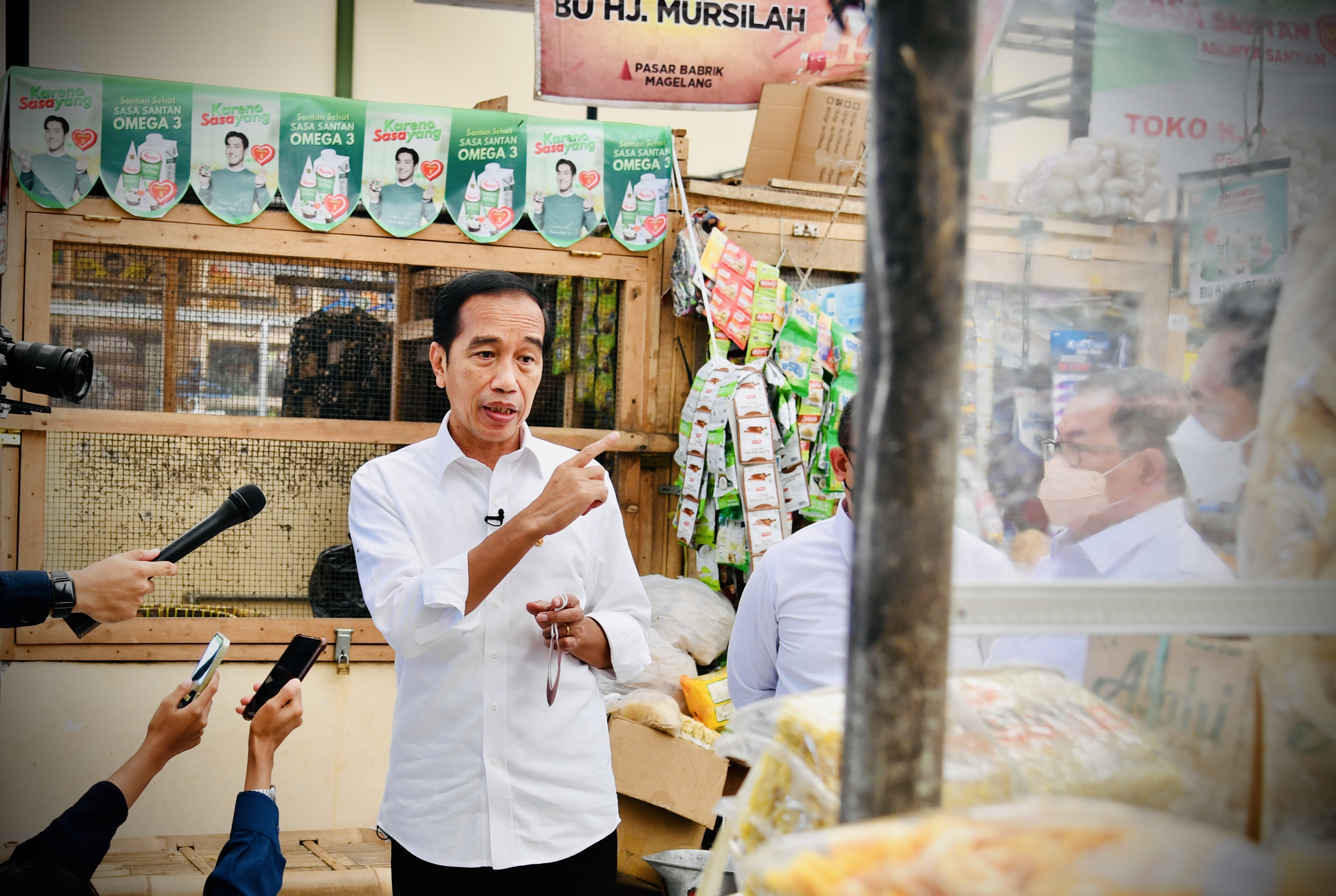 Jokowi Terbitkan Inpres untuk Dorong Penggunaan Produk Lokal