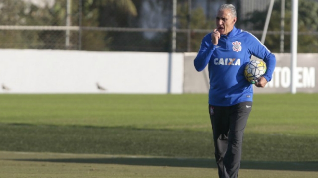 Pelatih timnas sepak bola Brasil, Adenor Leonardo Bacchi. 