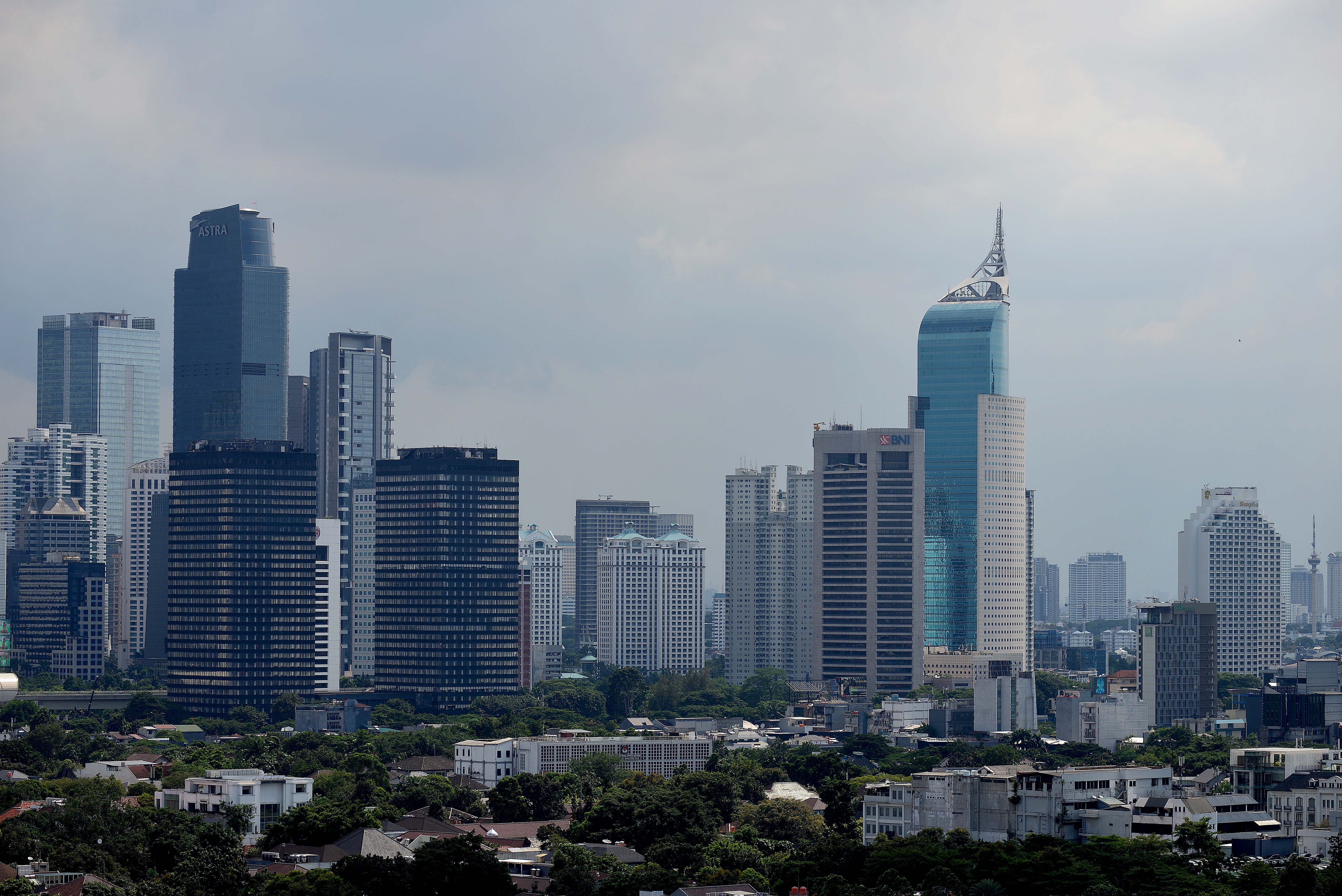 Pemandangan gedung bertingkat di Jakarta