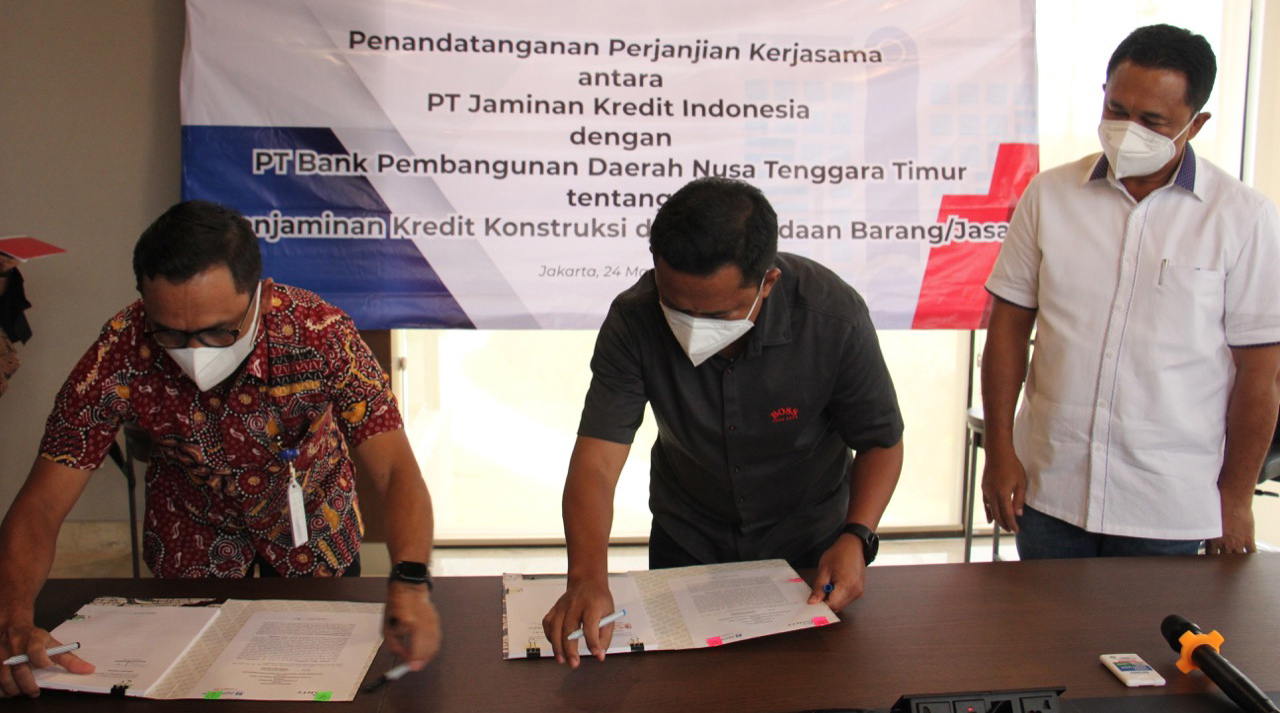 Penjaminan kredit modal kerja dan pengadaan barang dan jasa  Bank NTT oleh Jamkrindo