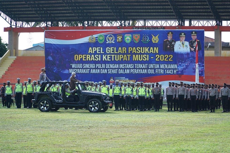 Apel kesiapan Sumsel dalam mengamankan arus mudik lebaran tahun ini melalui Operasi Ketupat Musi 2022.