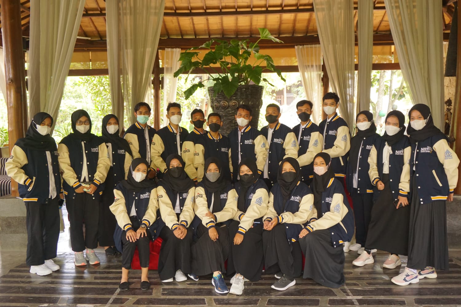 Sebanyak 20 mahasiswa penerima manfaat Beasiswa Prasejahtera Berprestasi (BEST) 