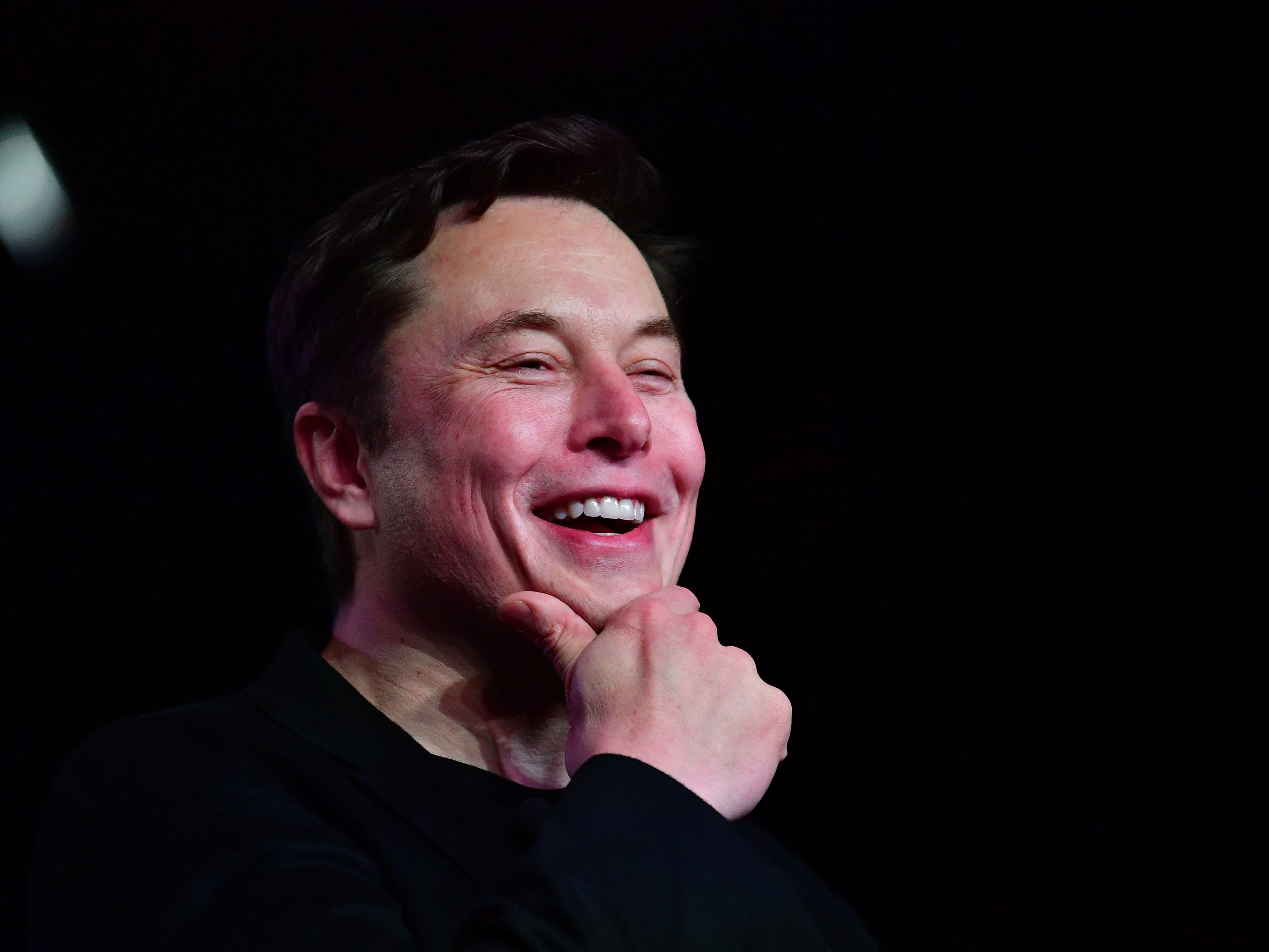 Elon Musk Borong Saham Twitter, Harganya Langsung Melejit