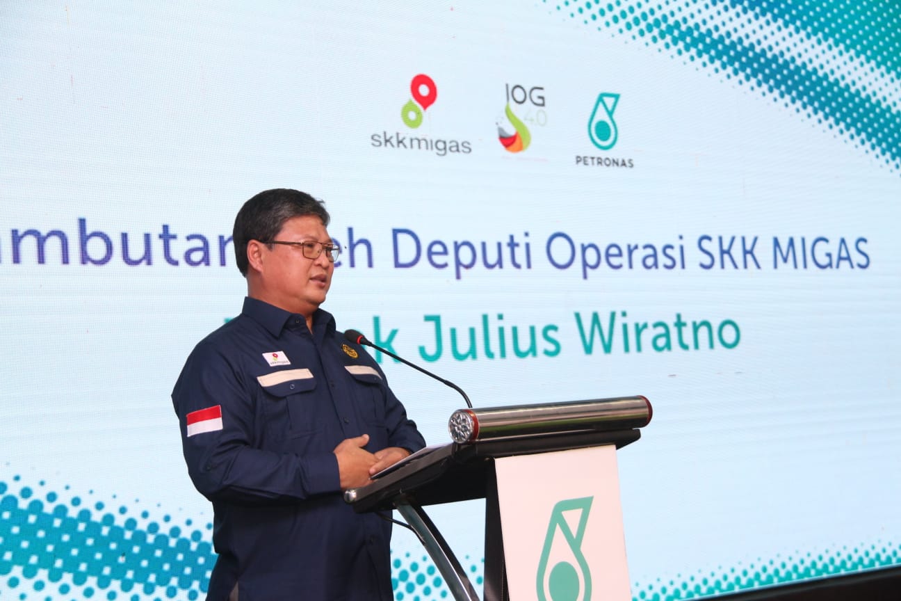 Deputi Operasi Satuan Kerja Khusus Pelaksana Kegiatan Usaha Hulu Minyak dan Gas Bumi (SKK Migas) Julius Wiratno