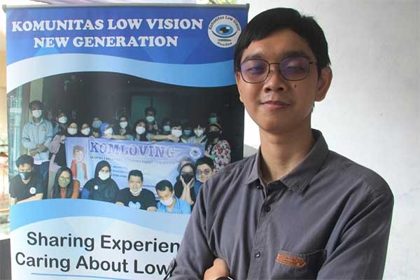 Ketua Komunitas Low Vision New Generation (Komloving), Indra Cahya Wiguna.