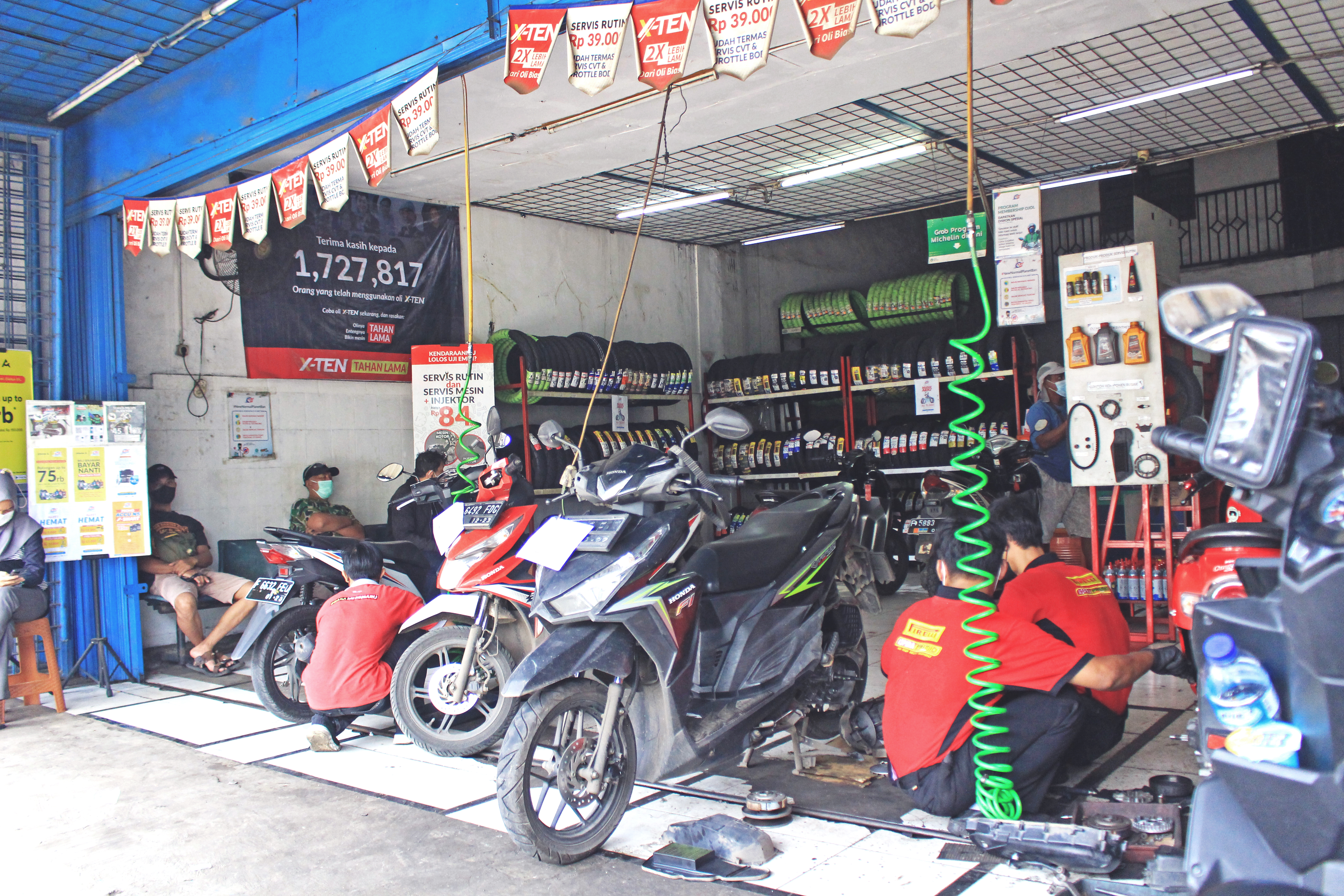 Jaringan toko Planet Ban siap melayani servis lengkap bagi para pemudik motor.