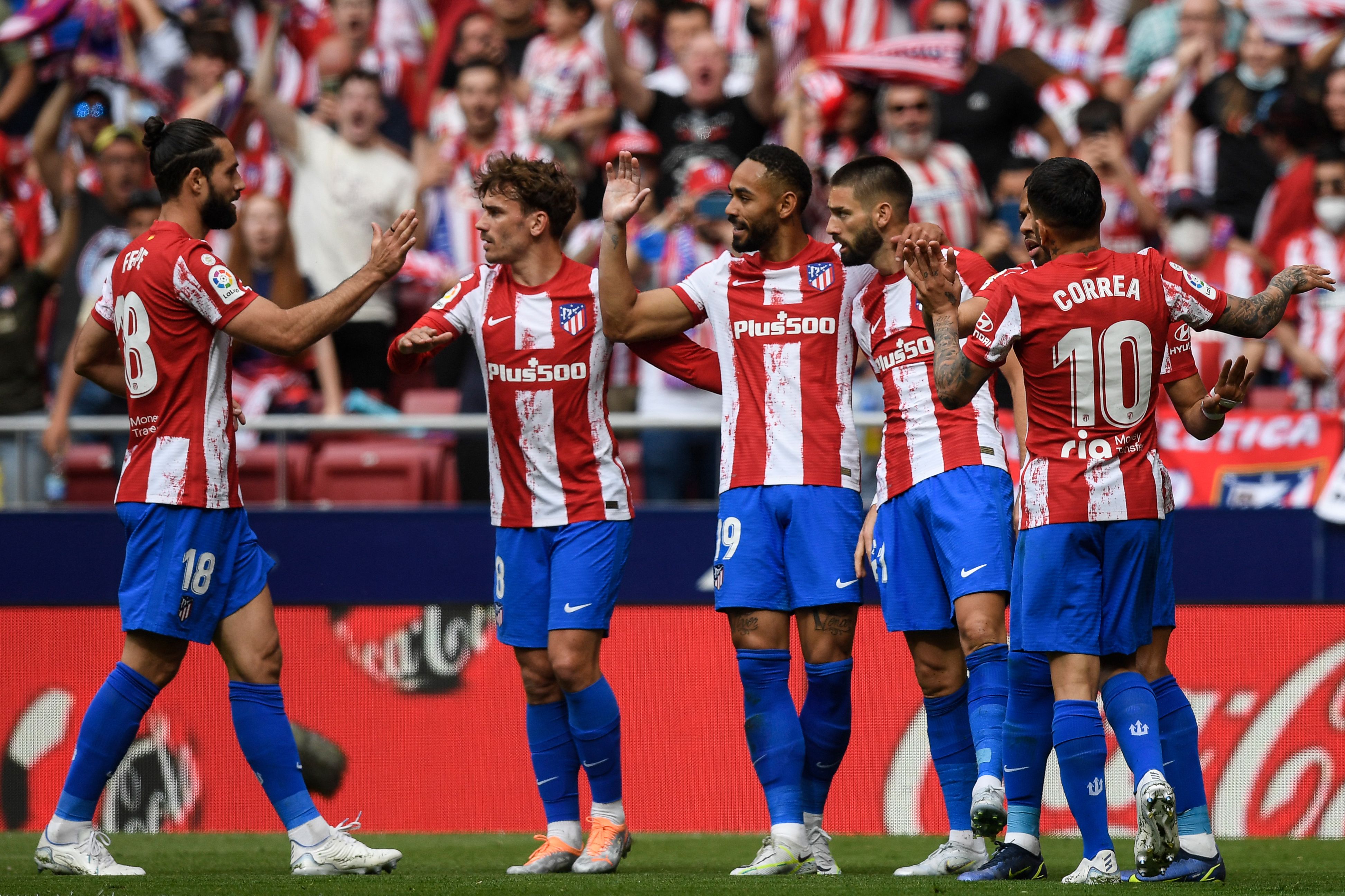 Para pemain Atletico Madrid melakukan selebrasi usai mencetak gol ke gawnag Espanyol di laga La Liga.