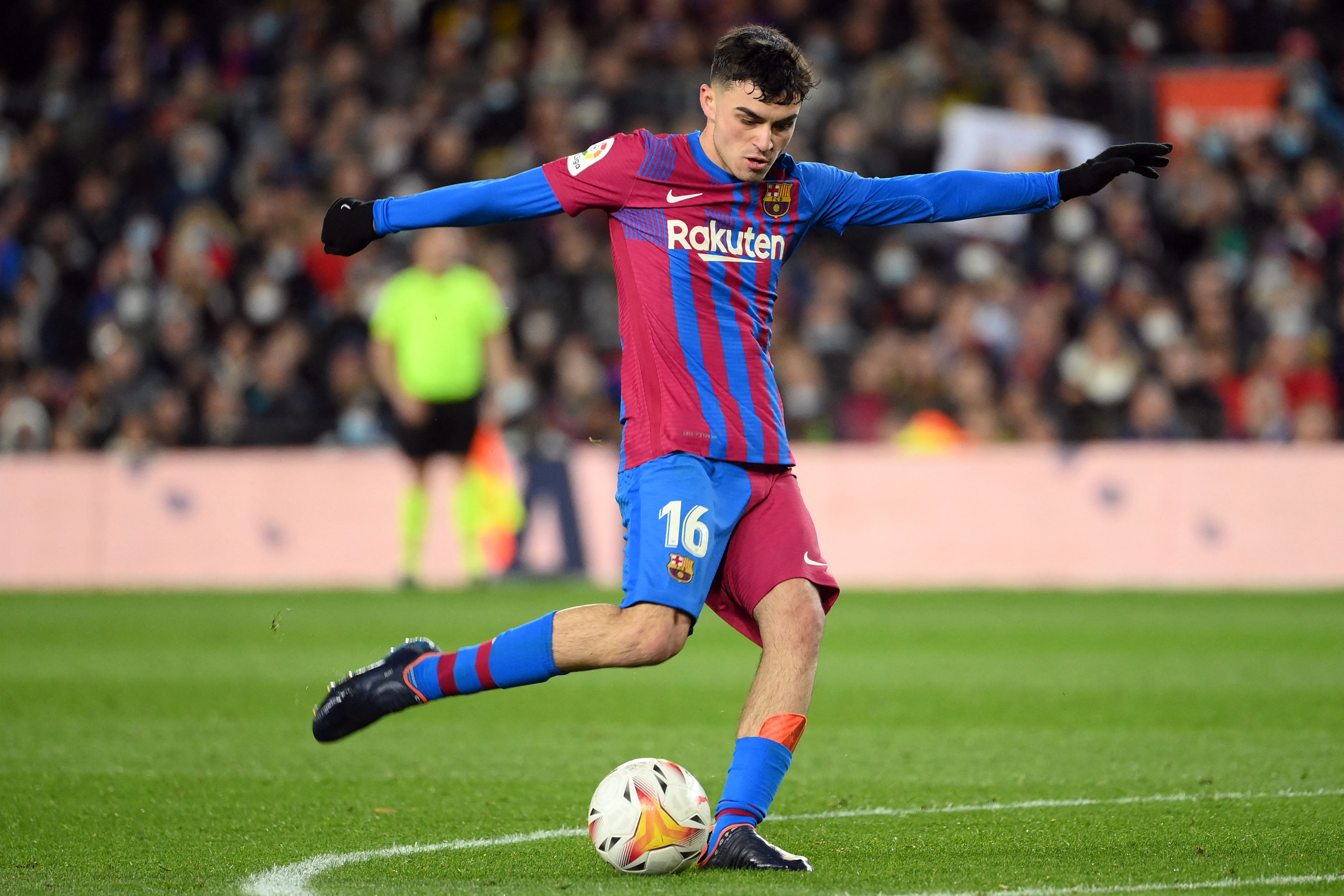 Pemain Barcelona Pedri